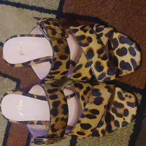 A size 7 pair of J crew sandals